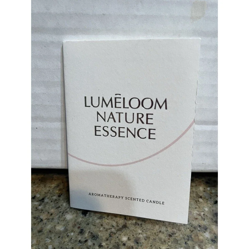 Lumeloom candle scented